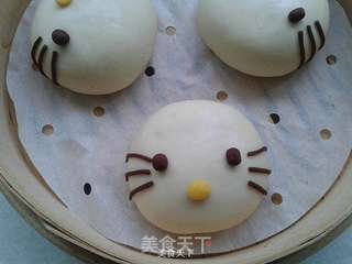 hello kitty萌馒头的做法步骤:12