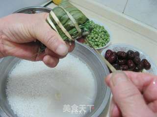 红枣莲子青豆粽的做法步骤：8