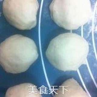 熊猫豆沙包的做法步骤:9