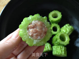 苦瓜酿肉的做法步骤:8