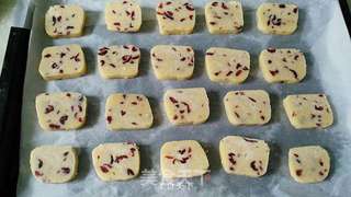 蔓越莓饼干---一款百分百成功的饼干的做法步骤:11