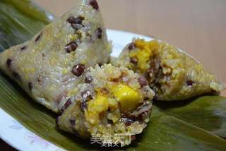 板栗蛋黄鲜肉粽的做法步骤:19