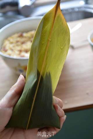 板栗蛋黄鲜肉粽的做法步骤:13
