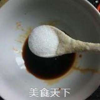 腊肠蒸鳊鱼的做法步骤:12