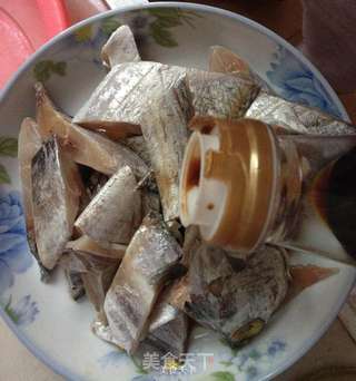 这样吃比较香--脆煎带鱼的做法步骤:2