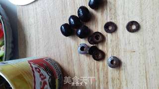 金枪鱼沙拉的做法步骤:4