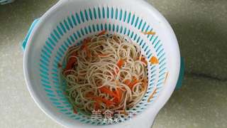 芝麻酱凉面的做法步骤:5