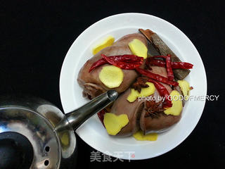 #美的聪明火微波炉#蒸着吃的卤猪心的做法步骤:17