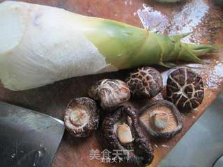 清蒸鲟鱼卷的做法步骤:4