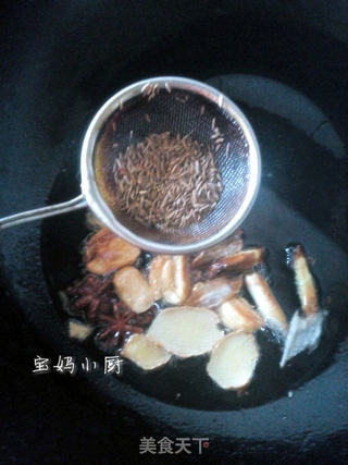 西兰花拌小木耳的做法步骤:3