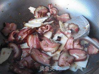 腊肉炒鲜笋的做法步骤:11
