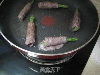芦笋牛肉卷的做法步骤:5