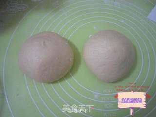 面包机也能做出销魂香酥的美味面包--日式吐司面包（椰蓉吐司）的做法步骤：4