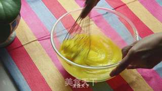 牛奶戚风蛋糕的做法步骤:2