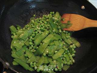 清炒豌豆荚的做法步骤:6