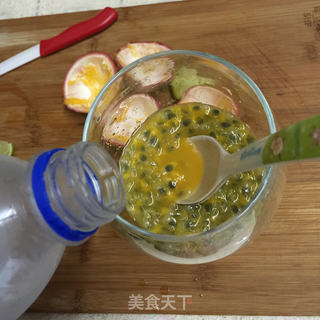 百香果青柠蜂蜜水的做法步骤:6