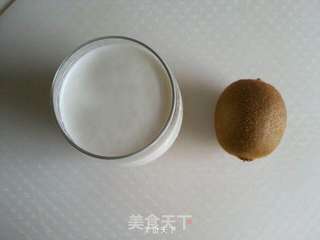 牛油果奶昔的做法步骤:2