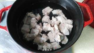 老黄瓜排骨汤的做法步骤:3