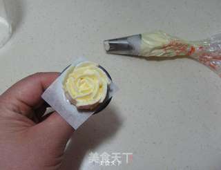 玫瑰花束海绵蛋糕的做法步骤:16