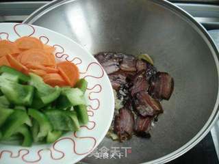 青椒炒腊肉的做法步骤:5