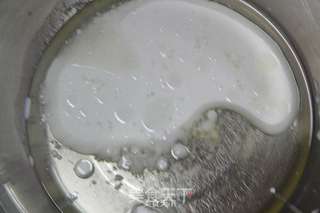 蔓越莓戚风蛋糕的做法步骤：2