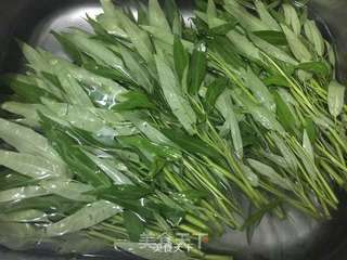超好下饭菜--椒丝腐乳通心菜的做法步骤:2