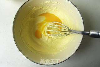 椰蓉葡萄干马芬的做法步骤：2