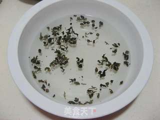 茶香吮指虾的做法步骤:2