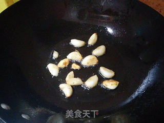 蒜烧黄花鱼的做法步骤:5