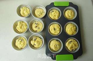 椰蓉葡萄干马芬的做法步骤：7