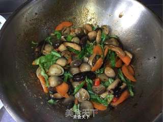 蚝油双菇的做法步骤:10