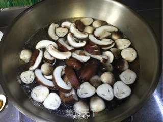 蚝油双菇的做法步骤:4