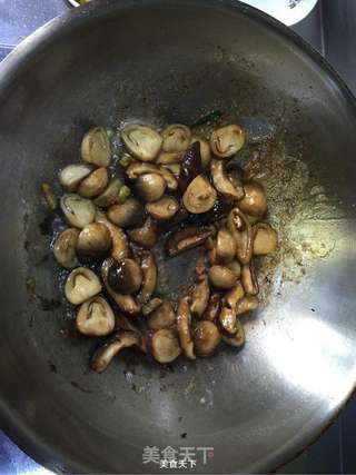 蚝油双菇的做法步骤:8