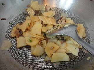 土豆片炒肉的做法步骤:9