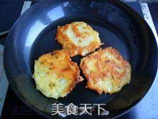 土豆丝饼的做法步骤:7