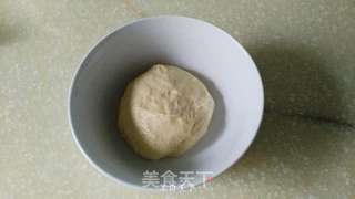 牛奶杏仁花环面包的做法步骤:6