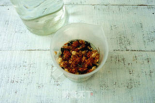 茉莉蜂蜜冷泡茶的做法步骤:2