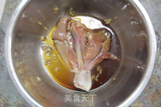 夜里想起了星爷的“烧鸡翼,我中意食......”的做法步骤:4