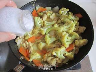 咖喱鸡片菜花的做法步骤:9