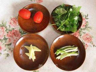 吃货食堂—海鲜蛋饺的做法步骤:4
