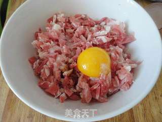 荔枝猪肉丸的做法步骤:3