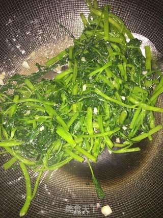 蒜蓉空心菜的做法步骤:5
