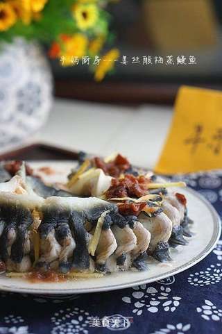 姜丝酸梅蒸鳗鱼的做法步骤:5