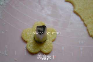 双色向日葵饼干的做法步骤:8