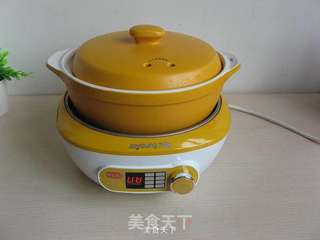 香肠煲仔饭的做法步骤:3
