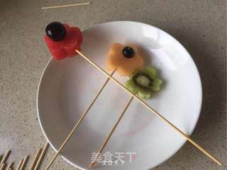 让幸福像花儿一样绽放!【西瓜盆栽水果拼盘】的做法步骤:10