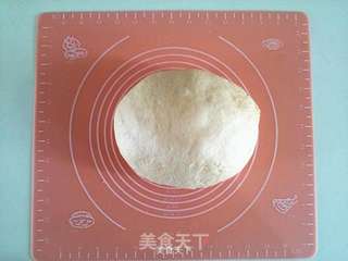 红豆沙面包 - 像花儿一样盛放的做法步骤:3
