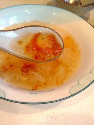 夏日甜蜜排毒佳品--桃胶水果羹的做法步骤:3