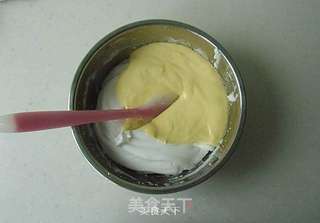 原味戚风蛋糕的做法步骤：5