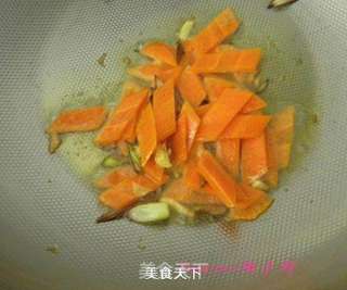 海鲜菇炒鸡蛋的做法步骤:6